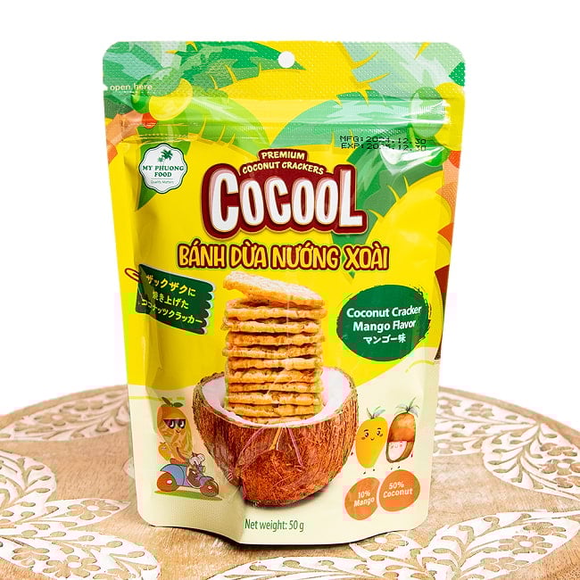 ローストココナッツクラッカー マンゴーフレーバー 50g【COCOOL】の写真ベトナム,ココナッツ,ココナッツスナック,マンゴー,グルテンフリー,健康志向,ハラル食品