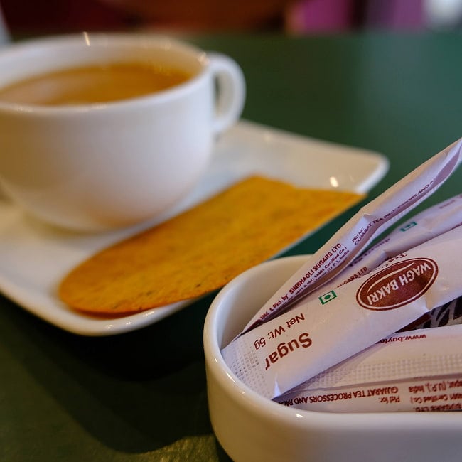 チャイ用紅茶 スパイス入り マサラチャイ Masala Chai 250g 大ボトル【WAGH BAKRI】 7 - お店でチャイを頂きました♪ 美味しかったです!