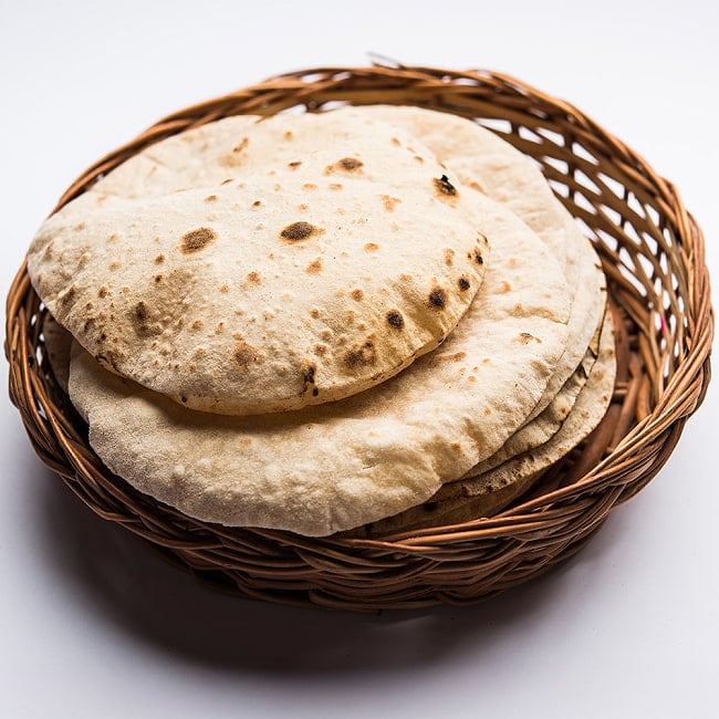 チャッキ フレッシュ アタ - チャパティ用の全粒粉 インド産【1000g】 2 - 香ばしく軽やかに焼き上がります。