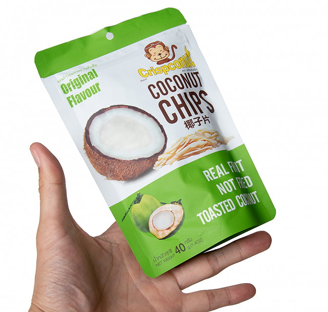 ココナッツチップス  - COCONUTS CHIPS 40g 4 - サイズ比較のために手に持ってみました