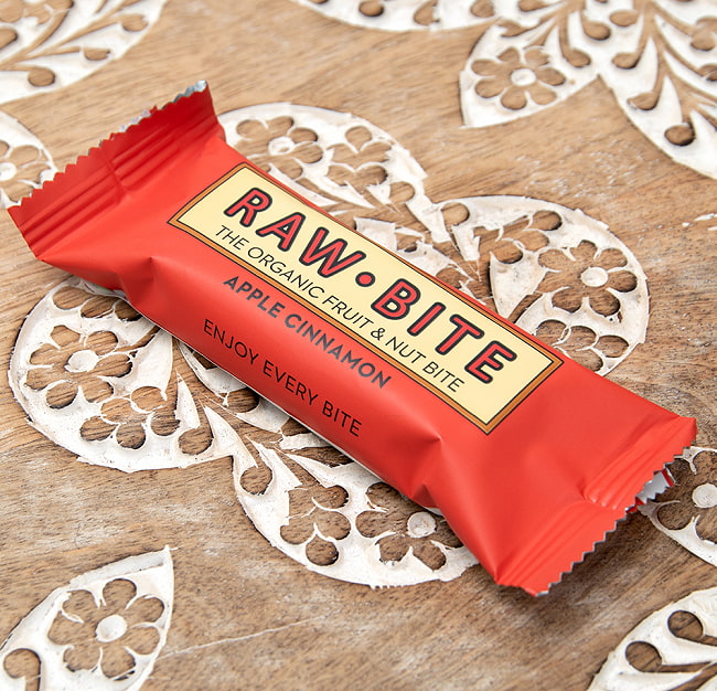 有機フルーツ バー - RAW BITE 50g -APPLE CINNAMON - アップルシナモンの写真フルーツバー,ALISHAN,オーガニック,有機食品