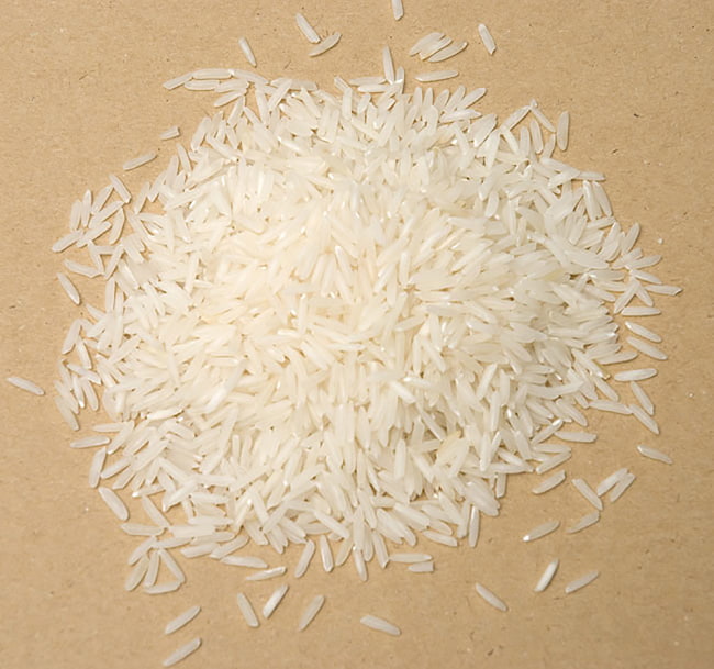 超長粒バスマティライス 高級品 1kg - Extra Long Grain Basmati Rice  【LAL QILLA】 5 - 長粒米です。非常に長いですね。
