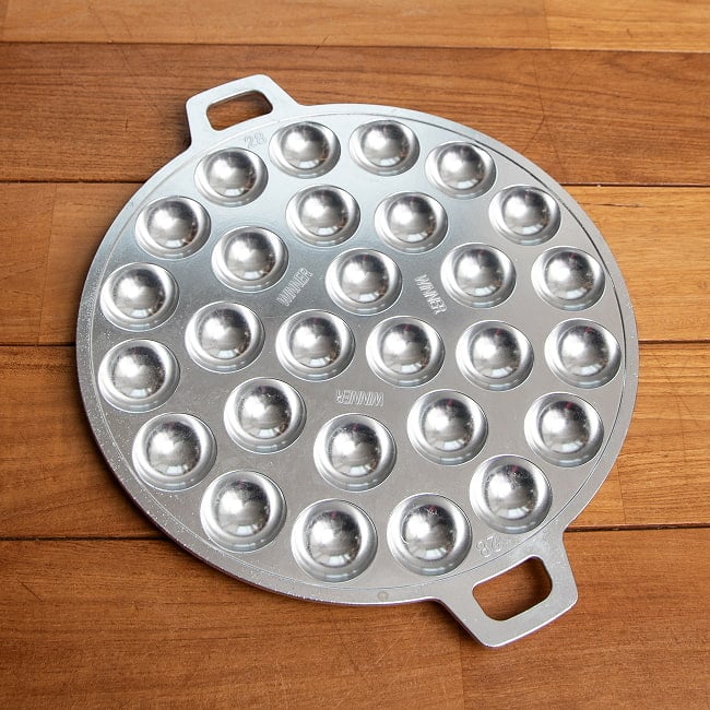 カノムクロック焼き器　タイの屋台菓子　アルミ製焼き型　28個 2 - 全体像はこのようになっています。