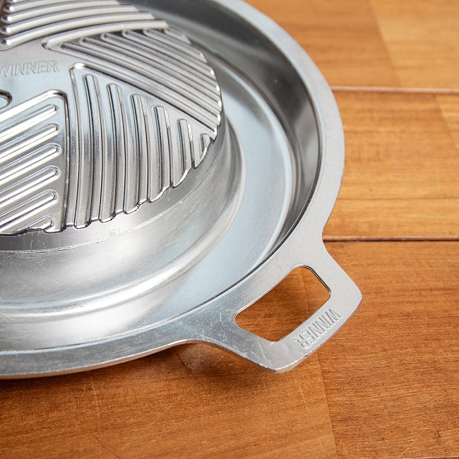 [30cm・着脱式]高品質アルミ製　ムーガタ　 タイの焼き肉しゃぶしゃぶ鍋　焦げ付きにくい 6 - このフチの部分にスープを入れます