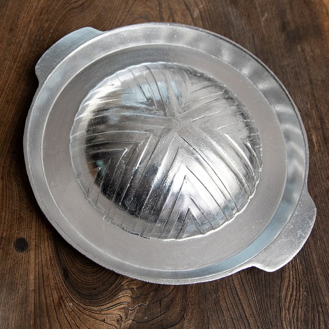 [27cm・フラット]高品質アルミ製　ムーガタ　 タイの焼き肉しゃぶしゃぶ鍋 2 - 全体像はこのようになっています。