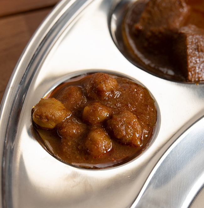 【12個セット】CHANA MASALA - チャナマサラ[SHARMA'S] - 280g 2人用 10 - 中のチャナマサラだけをお皿に盛ってみた所です。