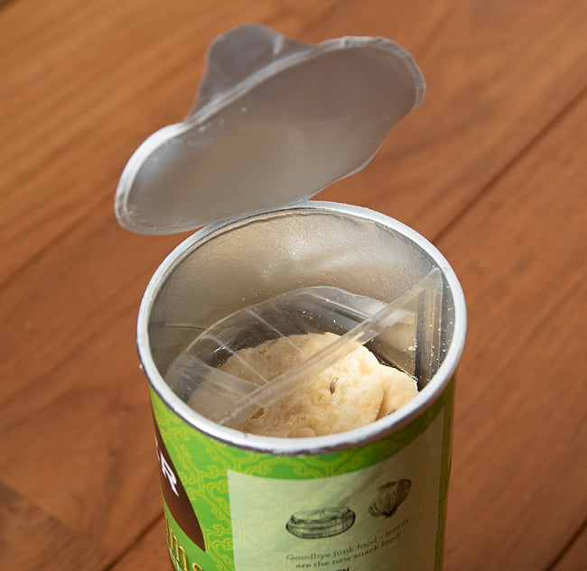 【送料無料・12個セット】パパダム(レンズ豆)チップス 〜サワークリーム＆オニオン〜 6 - 中を引き出してみました