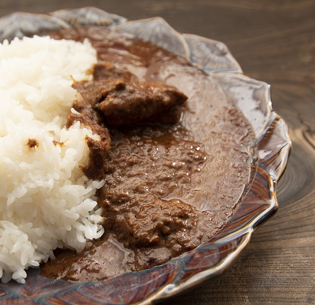 【20個セット】カーナ・ピーナ 監修 チキンカレー 【極辛】 6 - 中を開けてみました。