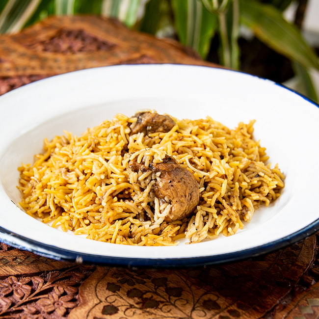 【6個セット】ビーフ ビリヤニ -　Beef  Biryani  【Freshmate】 4 - 盛り付けてみました。お肉がゴロゴロと入ってます！