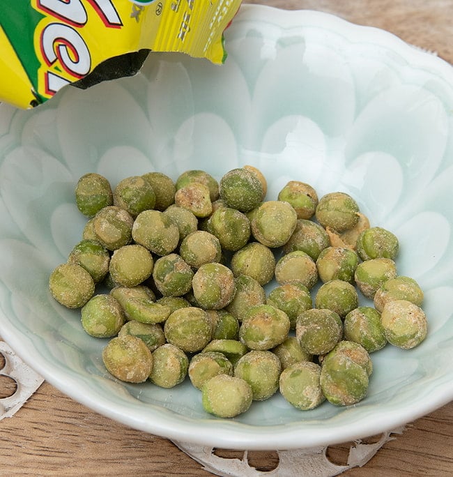 【5個セット】グリンピースを揚げたお菓子 - Mumcher Green Peas[70g] 6 - 中を開けてみました