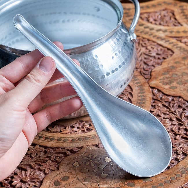 【5個セット】ベトナムの昔ながらの特大レンゲ　無骨でかわいいアルミ製　取り分け　サービング用 8 - 全体写真です