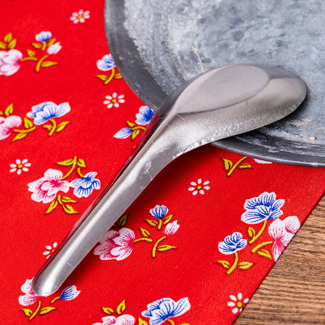 【6個セット】ベトナムのしまうまマーク付き　屋台のレンゲ　スプーン 6 - 裏面の写真です