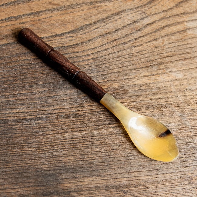 【6個セット】水牛の角と木のスプーン　キャトルホーン　美しいべっ甲模様[約15.5cm×2.5cm] 3 - 全体写真です

