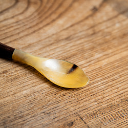 【6個セット】水牛の角と木のスプーン　キャトルホーン　美しいべっ甲模様[約15.5cm×2.5cm] - サブ4
