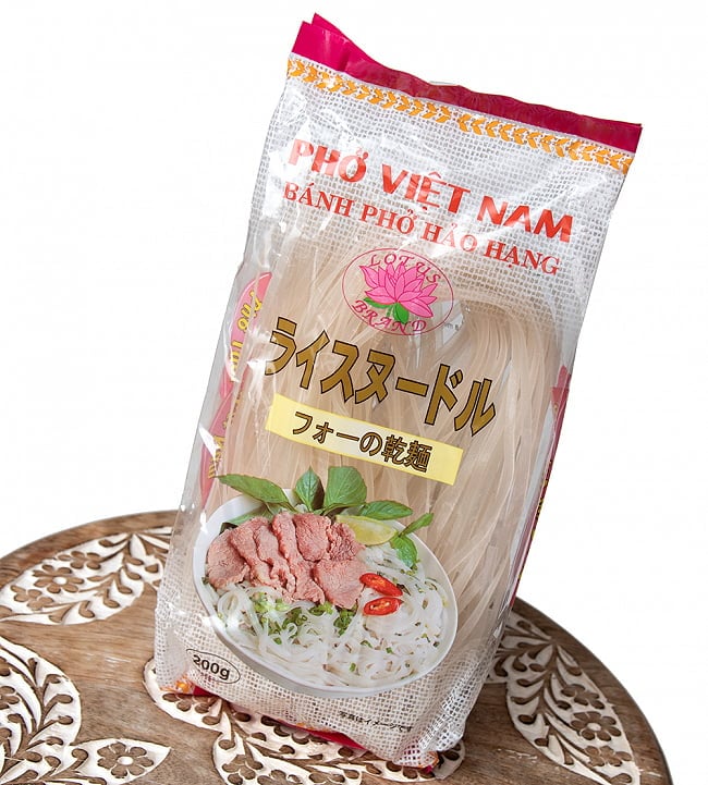 【3個セット】フォー （ライスヌードル）  200g 【LOTUS BRAND】 3 - 斜めから撮影しました