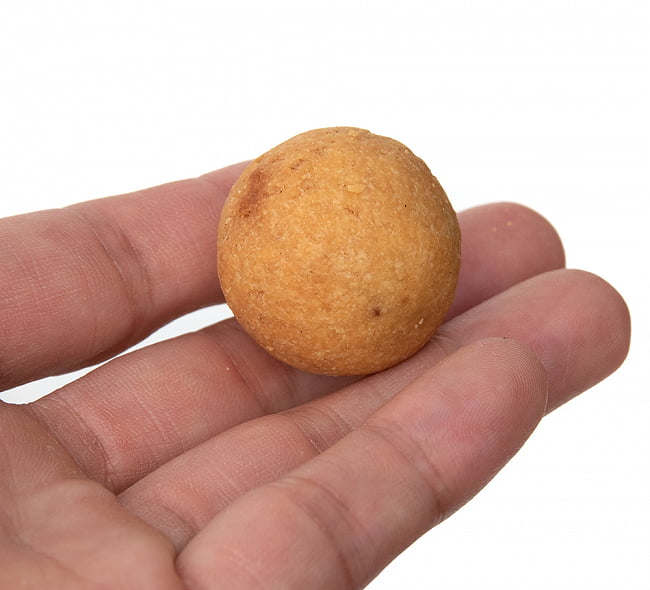 【6個セット】カチョリ - Kachori【Cheeda’s】 7 - 手に持ってみました