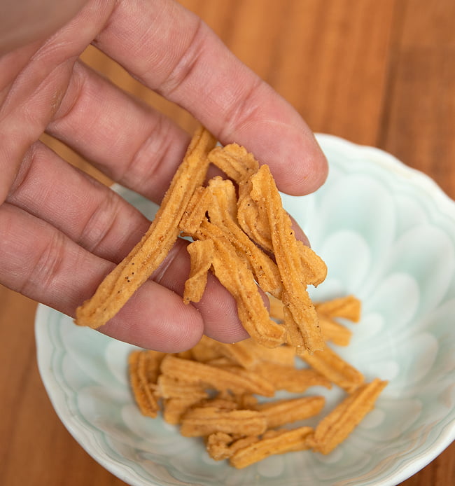 【6個セット】インドのお菓子 ソヤ スティック【Hardiram’s】 4 - 中身を開けてみました