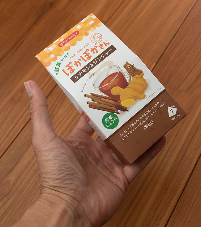 【6個セット】ティーブティック 女子お茶倶楽部　ぽかぽかさんのレモン＆ジンジャー 【Tea Boutique】 5 - サイズ比較のために手に持ってみました