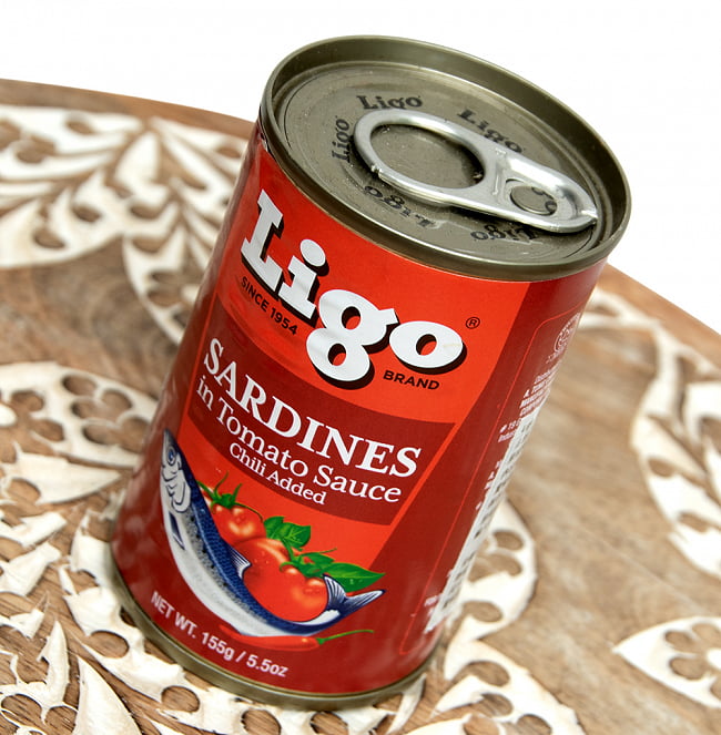 【6個セット】サーディン - いわしのトマト煮 チリ味 - SARDINES in Tomato Souce Chilli Added[155g] 3 - 斜めから撮影しました