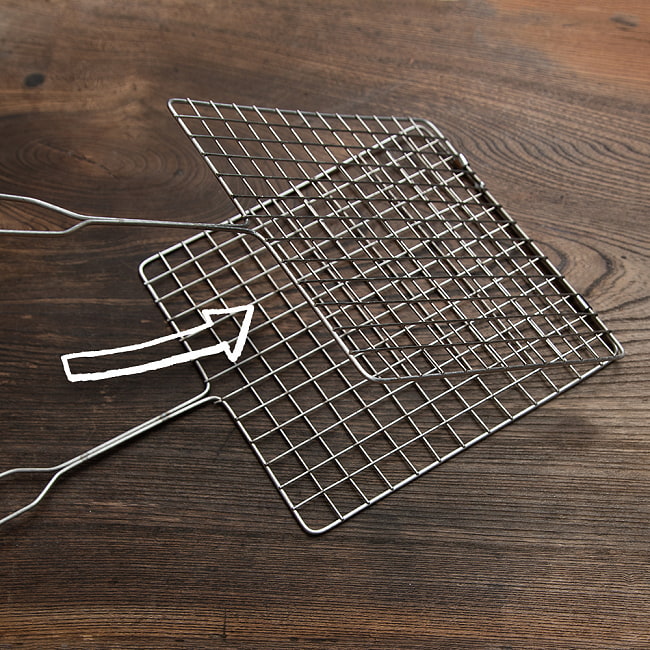 【3個セット】ベトナムの挟み焼き網 4 - このように開いて挟めます。