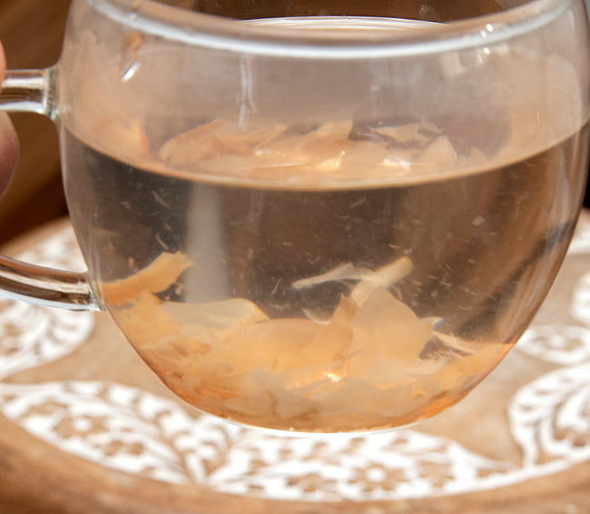 【6個セット】ブルガリア ダマスク ローズ ジャム【220g】 8 - たくさんのバラの花びらが入っています