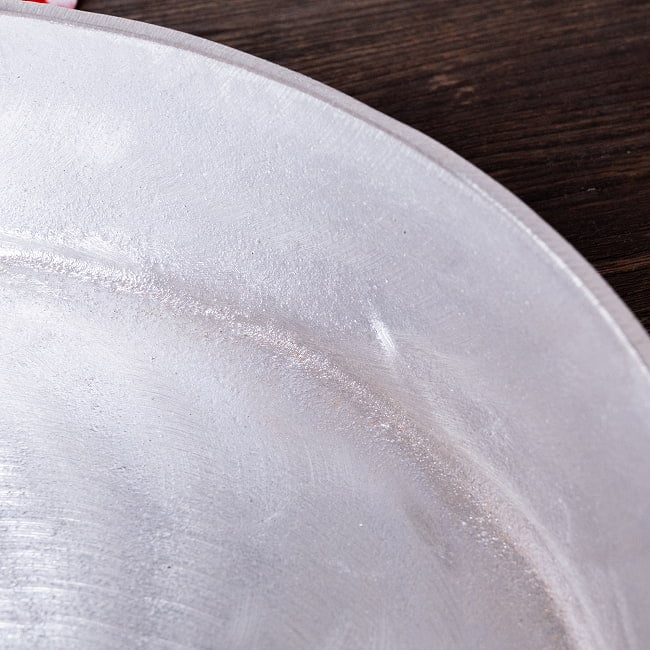 〔約29cm〕ベトナムの台所から 無垢で素朴なアルミ両手鍋 5 - 拡大写真です