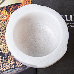 ベトナムの 大理石 スパイスグラインダー 外径13cm 2.4kg - サブ2