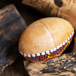 〔Lサイズ 約8.5cm〕片面ドットペイント 木製エッグシェイカー｜ころんと可愛い卵型マラカス・バリ島のナチュラルパーカッション - サブ5