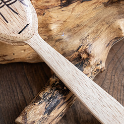 振るとバチバチ音が鳴る　かわいいハンドデザインの木製クラッパー バリ島の打楽器｜手作り 天然素材の民族楽器 - サブ3