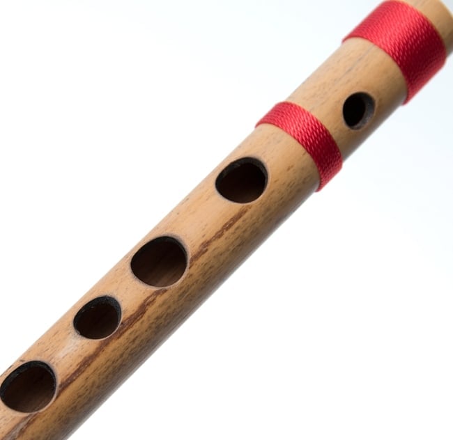 高品質コンサート用バンスリ(A#管)の商品写真 5枚目 一部分を拡大しました