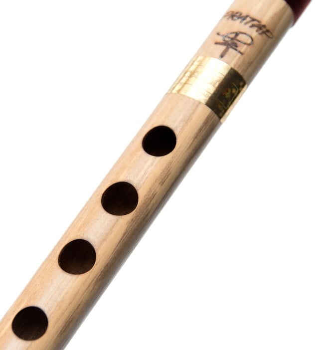 高品質コンサート用バンスリ(A#管) 4 - 一部分を拡大しました