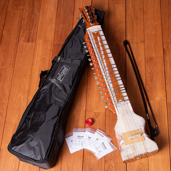 ディルルバ(Dilruba)　北インドの擦弦楽器　PALOMA製 12 - ソフトケースと、交換用の弦も5セット、マツヤニも付属いたします。