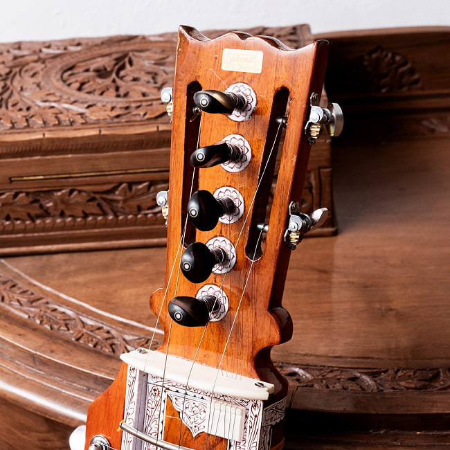 ディルルバ(Dilruba)　北インドの擦弦楽器　PALOMA製 2 - ヘッド部分を見てみました。