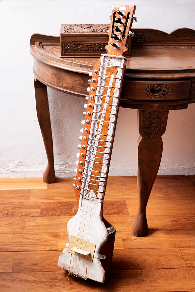 ディルルバ(Dilruba)　北インドの擦弦楽器　PALOMA製の写真1枚目です。ディルルバですディルルバ,インド 楽器,インド 弦楽器,民族楽器,弓奏楽器