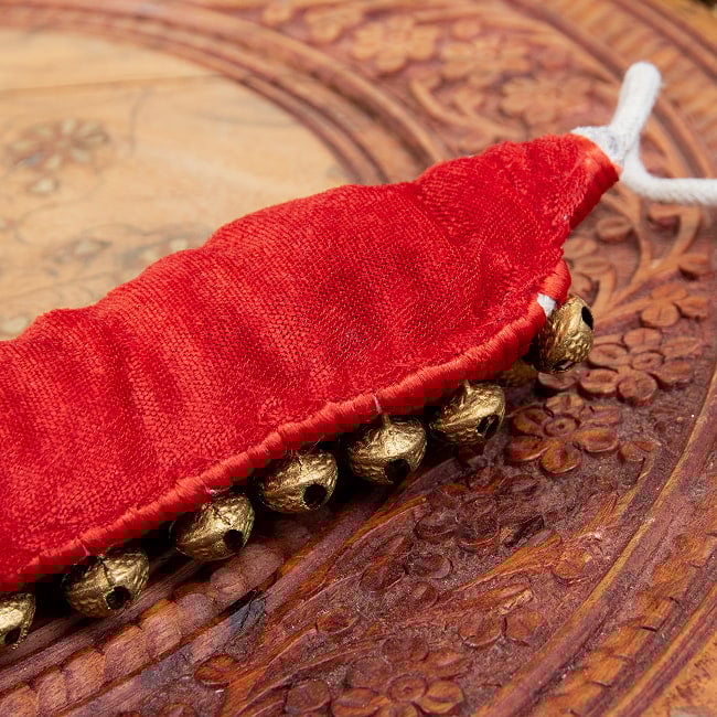 パッド付きグングル - 4列 6 - 面にクッションがついているので足首が痛くならない親切設計です。