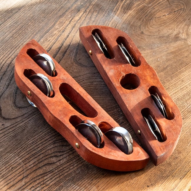 インドのカルタル 片手分ペア〔1組2個〕  Kartal インドのパーカッション 本格サイズ 24cm 2 - 角度を変えてみてみました。