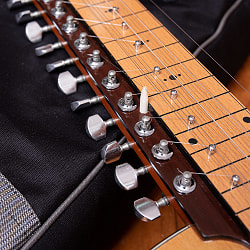 インドのスライド・ギター モハーンヴィーナ - サブ5