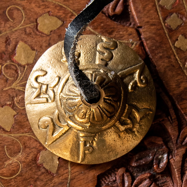 オンマニペメフム柄 ディンシャ【約4.5cm】 2 - オンマニペメフム柄です。