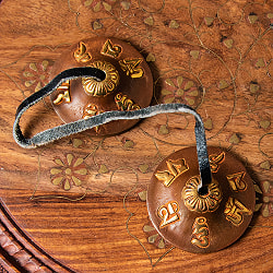 【6cm】オンマニペメフム パンチャ・バルナ ディンシャ - ライトブラウン - サブ3