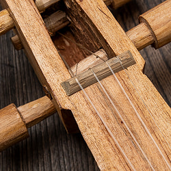 ネパールのサーランギ ナチュラル - サブ3