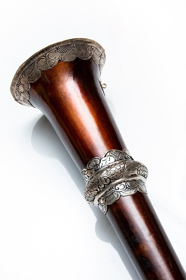 チベタン・ホルン - 140cm 3 - 艶やかな装飾です。