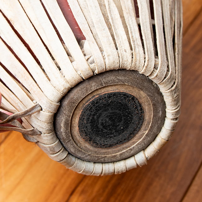 コール KHOL　インド伝統の締太鼓〔PALOMA社製〕 2 - 小さな打面側は鋭い打音が出ます。