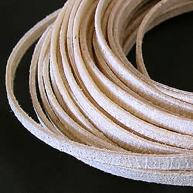 バヤン用革紐-12m(ムンバイ製) 2 - 丈夫な紐です。