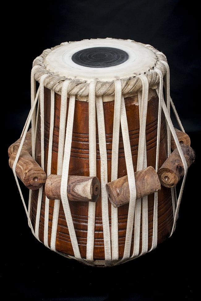 タブラ(単体)の写真1枚目です。インドを代表する打楽器・タブラです。タブラ,ダヤン,打楽器,単体