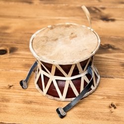 ネパールの民族打楽器 ダムルー