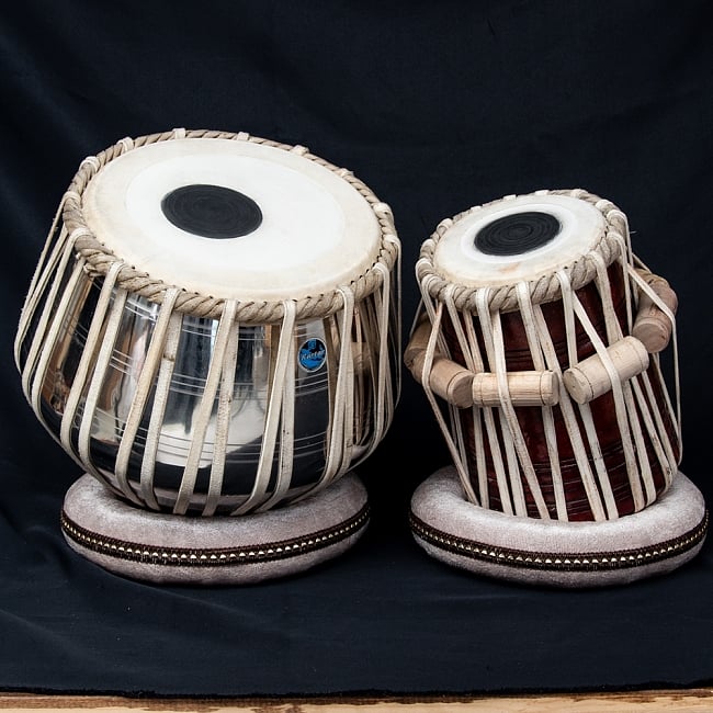 【一点物】タブラ フルセット スティールの写真1枚目です。タブラとバヤンの全体写真です。タブラ,タブラ CD,タブラ DVD,タブラ 教則,インド 打楽器,打楽器,民族楽器