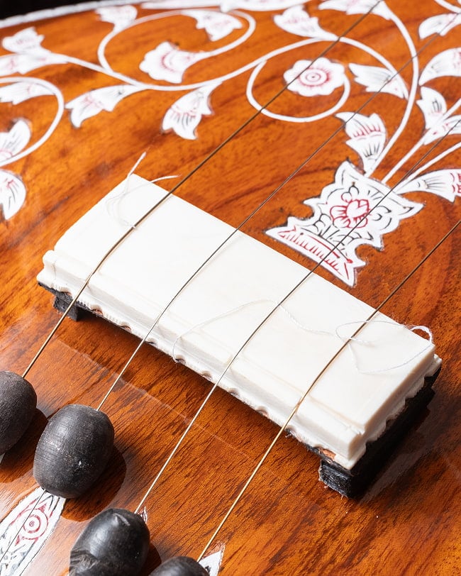 タンプーラ 〔全長約142cm〕 インド古典音楽 声楽用ドローン楽器 大型モデル ハードケース付き 7 - 拡大写真です