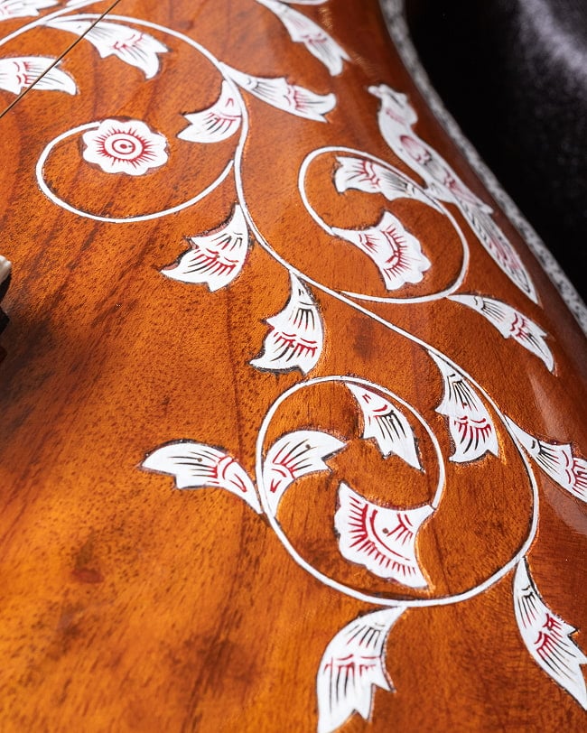 タンプーラ 〔全長約142cm〕 インド古典音楽 声楽用ドローン楽器 大型モデル ハードケース付き 8 - 拡大写真です