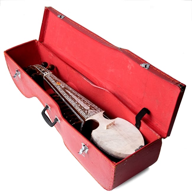アフガニスタンの民族楽器 - ルバーブ - Rubab 12 - 運搬用の箱に入れた所