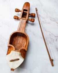 ネパールのサーランギ 伝統様式にもとづく コンサートクオリティ 大60.5cm(NP-INST-3)